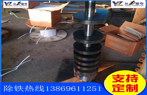 赤鐵礦磁選機，赤鐵礦磁選機在磁輥轉(zhuǎn)到前端位置時注意的問題！_赤鐵礦磁選機在磁輥轉(zhuǎn)到前端位置時注意的問題！廠家_除鐵強磁輥