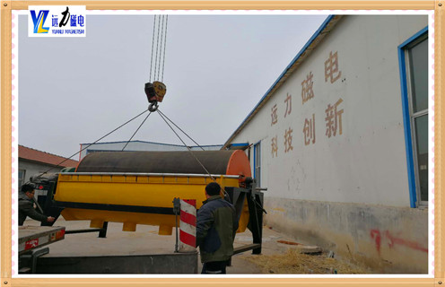 鐵礦磁選機(jī)，鐵礦磁選機(jī)廠家多年的生產(chǎn)讓鐵礦磁選機(jī)積累了較多經(jīng)驗(yàn)